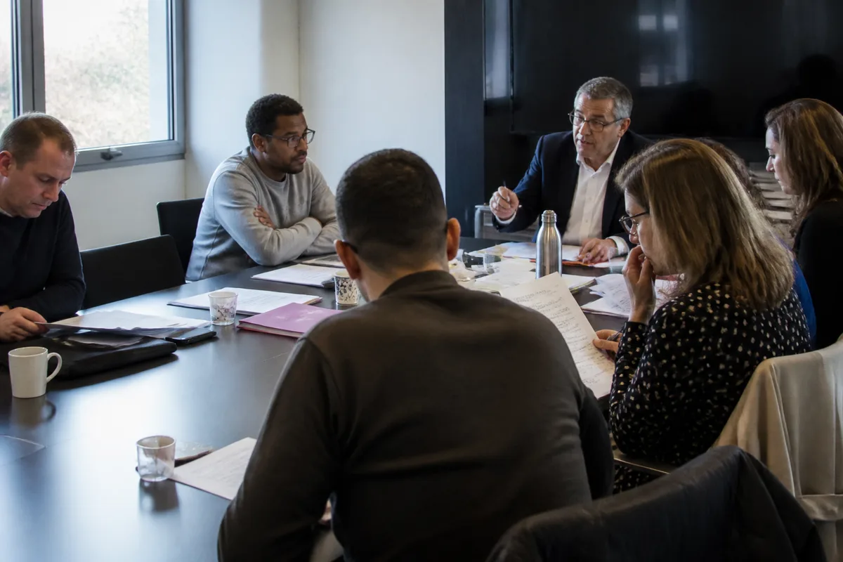 Réunion du comité social et économique avec un suppléant remplaçant un titulaire absent